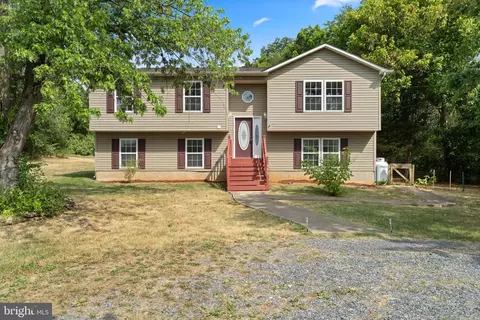 359 Youngs Dr, Front Royal, VA 22630