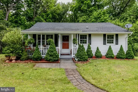 177 Persimmon Dr, Front Royal, VA 22630