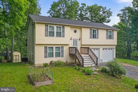 429 Black Twig Rd, Linden, VA 22642