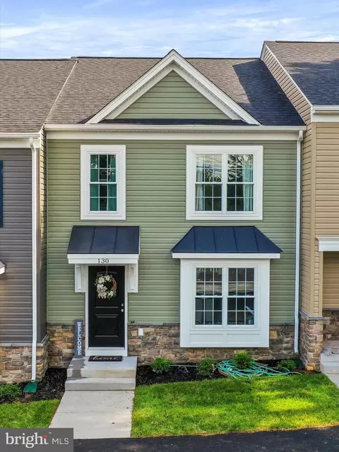 130 W 9th St, Front Royal, VA 22630
