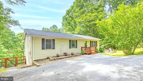 556 Grimes Golden Rd, Linden, VA 22642