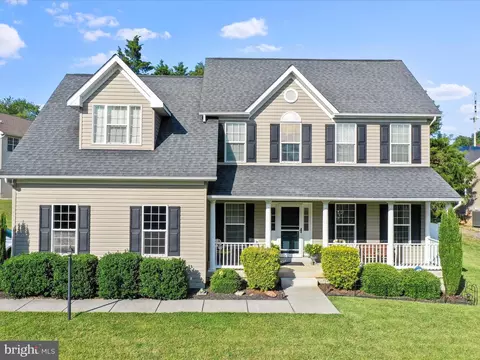 102 Highfield Ln, Royal, VA 22630