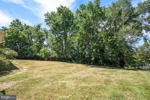 Exterior - 16 E 19th St, Front Royal, VA 22630 photo 1 of 8