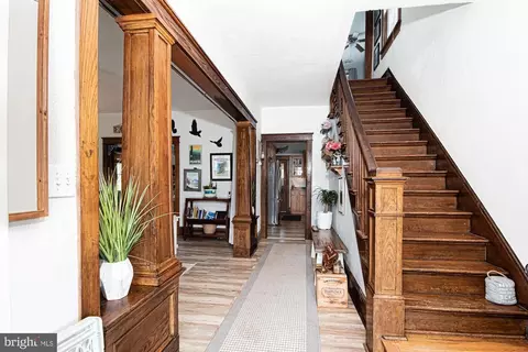 Entry Way - 234 Cloud St, Front Royal, VA 22630 photo 3 of 9