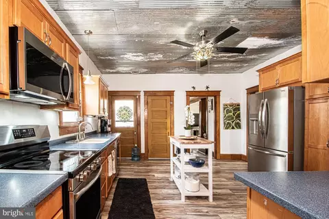Kitchen - 234 Cloud St, Front Royal, VA 22630 photo 2 of 3