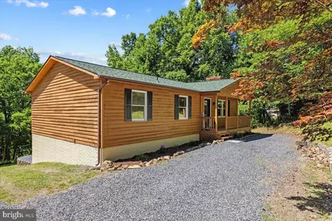 78 Ulysses Ct, Linden, VA 22642