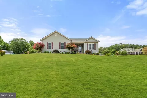 30 Landing Ln, Stephens City, VA 22655