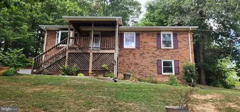 1113 Catlett Mountain Rd, Front Royal, VA 22630