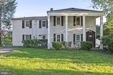 18 W 15th St, Front Royal, VA 22630