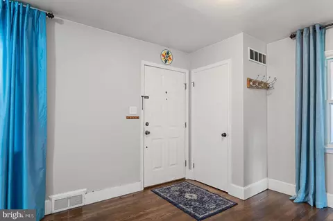 18 Walker Ave, Front Royal, VA 22630 photo 9