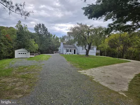 2016 Rivermont Dr, Front Royal, VA 22630