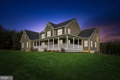 3352 Mountain Rd, Front Royal, VA 22630