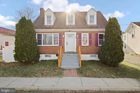 203 Short St, Front Royal, VA 22630