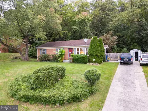 420 S Shenandoah Ave, Front Royal, VA 22630