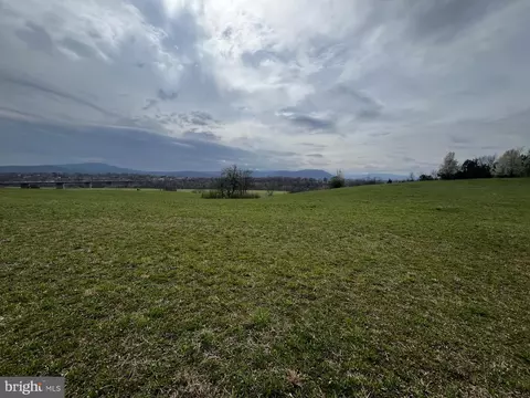 W Strasburg Road, Front Royal, VA 22630