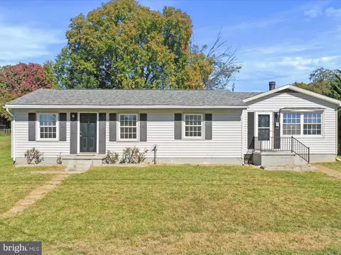 845 W 14th St, Front Royal, VA 22630