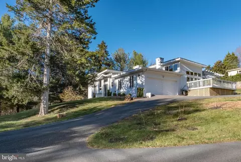 19 Walnut Dr, Front Royal, VA 22630