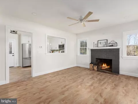5655 Strasburg Rd, Strasburg, VA 22657