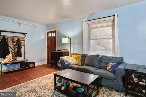 Entry Way - 32 S Marshall St, Front Royal, VA 22630 photo 1 of 5