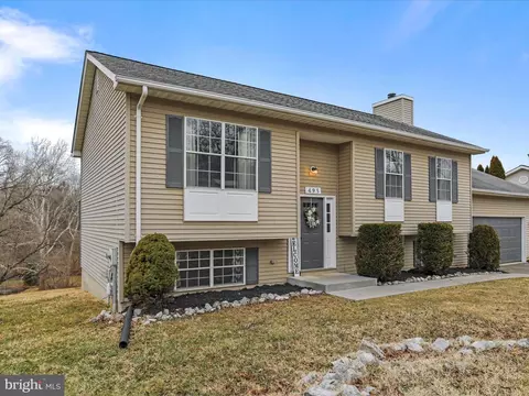 495 Jocelyne Ct, Front Royal, VA 22630