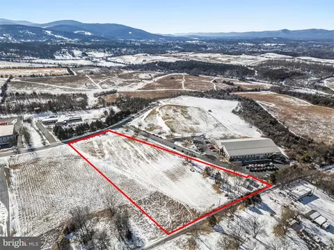 1220 Progress Dr, Royal, VA 22630