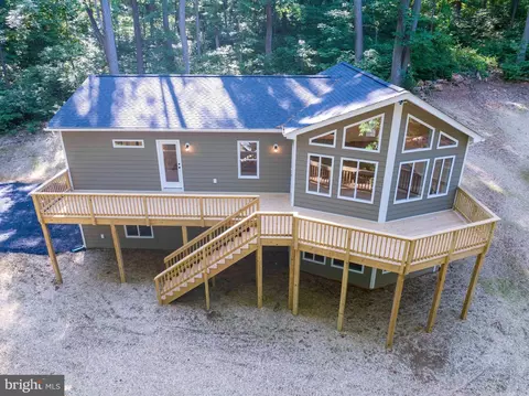 59 Ben Davis Dr, Linden, VA 22642