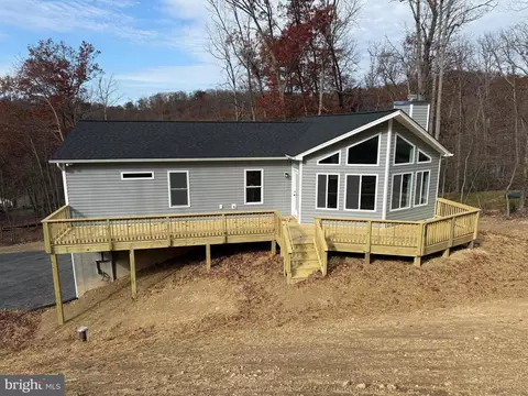 630 Grimes Golden Rd, Linden, VA 22642