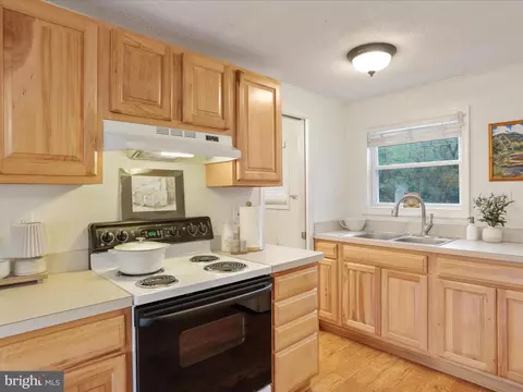 505 Avalon Dr, Front Royal, VA 22630 photo 10