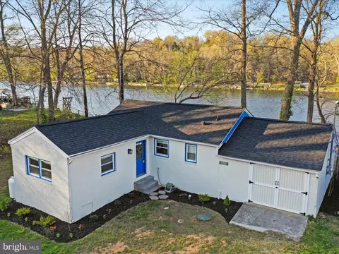 505 Avalon Dr, Front Royal, VA 22630