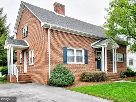 535 Washington Ave, Front Royal, VA 22630