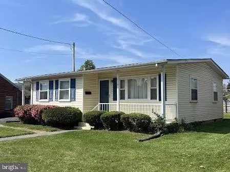 210 Clymer Ave, Front Royal, VA 22630