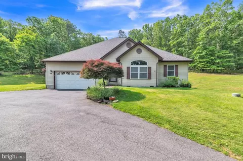 30 Wooded Ln, Front Royal, VA 22630
