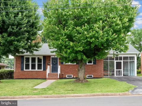 117 Washington Ave, Front Royal, VA 22630