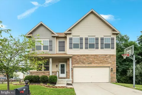 890 Shadows Dr, Front Royal, VA 22630