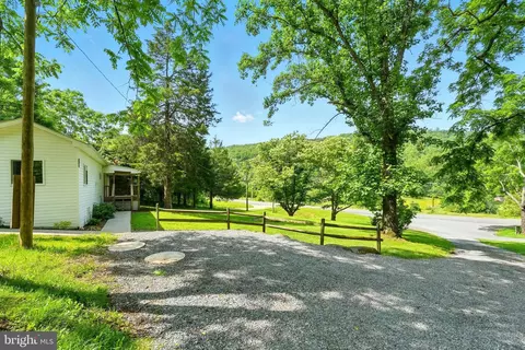 14 Summit Point Dr, Front Royal, VA 22630