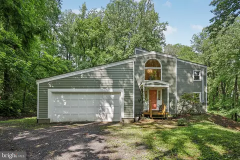 28 Cliff Rd, Front Royal, VA 22630