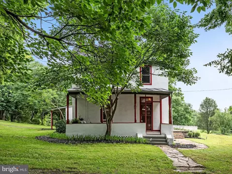 1235 S River Rd, Front Royal, VA 22630