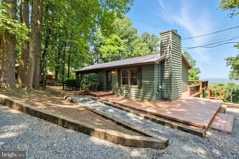 81 Banshee Ln, Linden, VA 22642