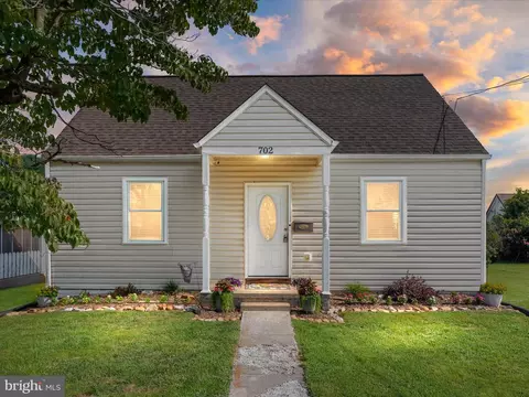 702 Braxton Rd, Front Royal, VA 22630