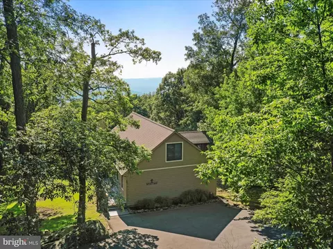 386 Shenandoah Valley Dr, Front Royal, VA 22630
