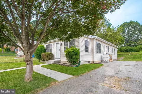 Other - 124 E 15th St, Front Royal, VA 22630 photo 2 of 8