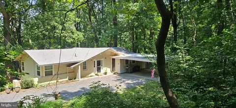 255 Dogwood Blossom Ln, Front Royal, VA 22630