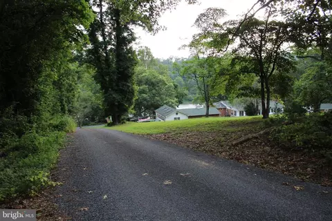 Sugar Maple Road, Front Royal, VA 22630