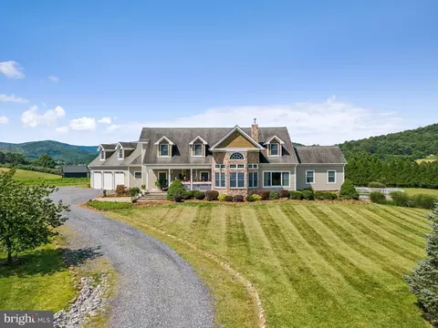 710 Boyds Mill Ln, Bentonville, VA 22610