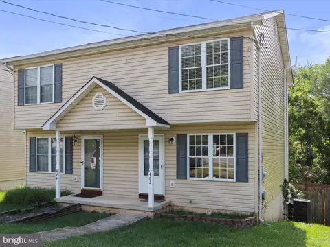 462 Cherrydale Ave, Front Royal, VA 22630
