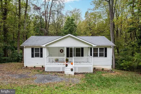 2304 High Top Rd, Linden, VA 22642