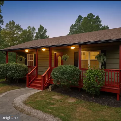 32 Tee Ct, Linden, VA 22642