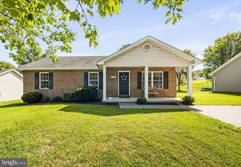 1106 Ashby St, Front Royal, VA 22630