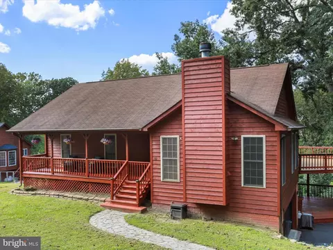 32 Greenfield Rd, Front Royal, VA 22630