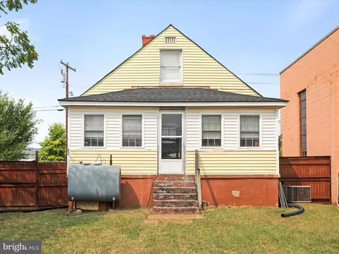 215 E 5th St, Front Royal, VA 22630 photo 33